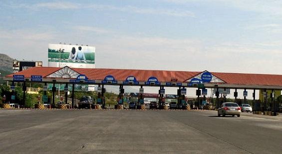 Government shuts toll collection amid countrywide lockdown