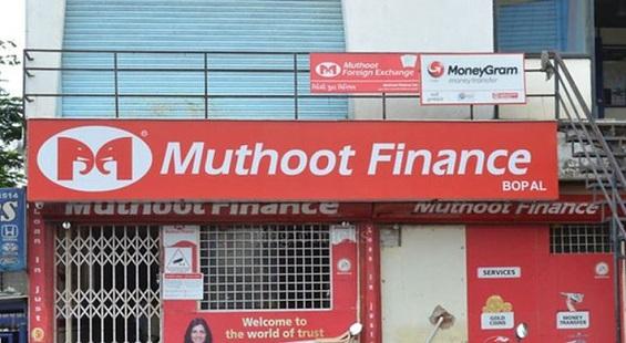 Muthoot Finance forms double bottom pattern