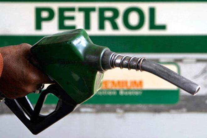 Oil & Gas stocks dip as crude price rises, but retail price remains unchanged