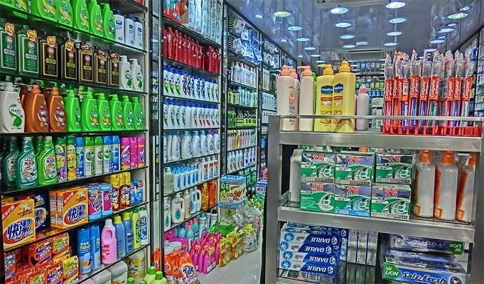 Nifty FMCG stocks tumble 3 per cent, HUL and ITC dive