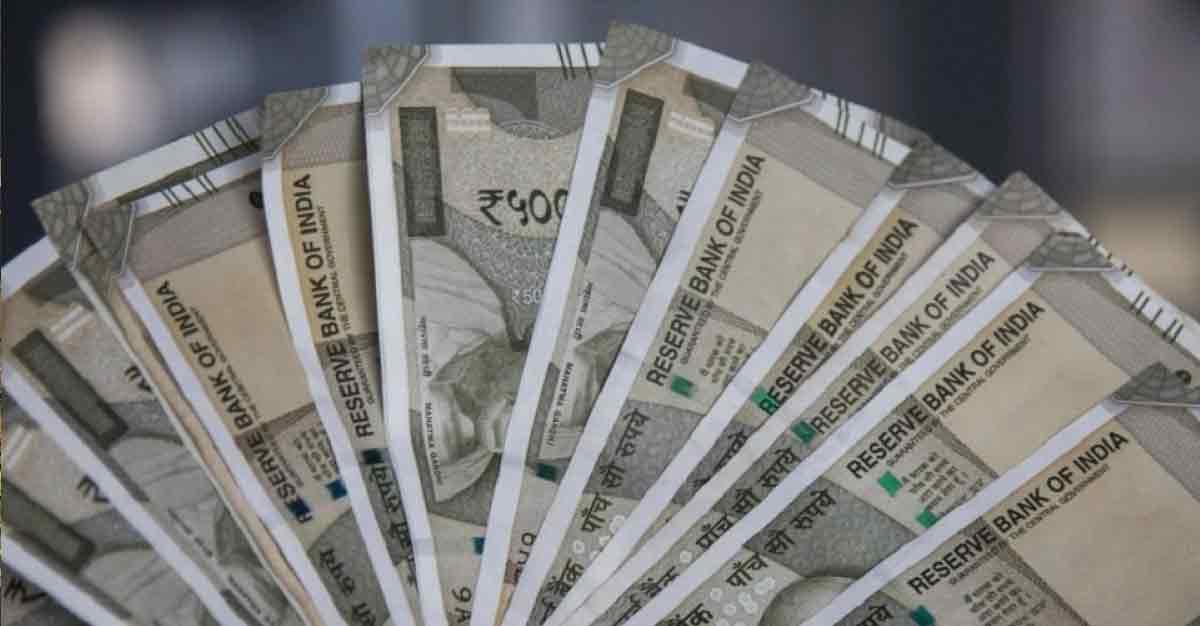 4,100 per cent multibagger returns and FIIs bought 2,52,750 shares: This electric equipment stock bags new order worth Rs 86.48 crore for 25 MWac solar plant!