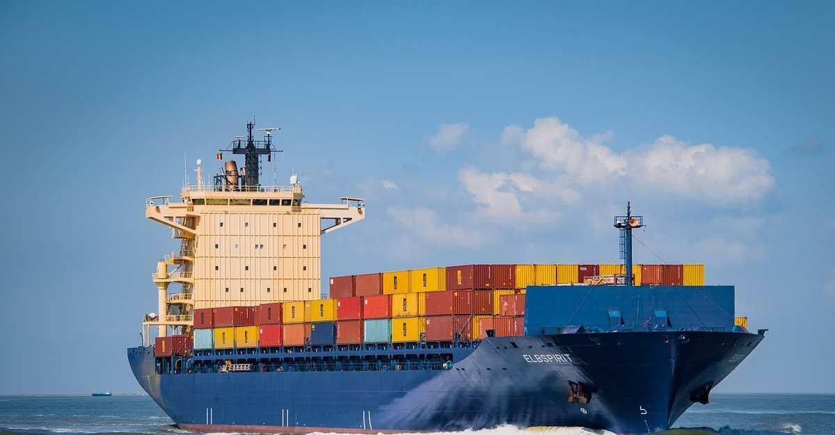 2:1 Stock Split: Heavy Buying Shipbuilding Stock Hits Upper Circuit; DIIs Purchase 1,31,540 Shares, Delivers Over 240 Per cent Multibagger Return in 1 Year!
