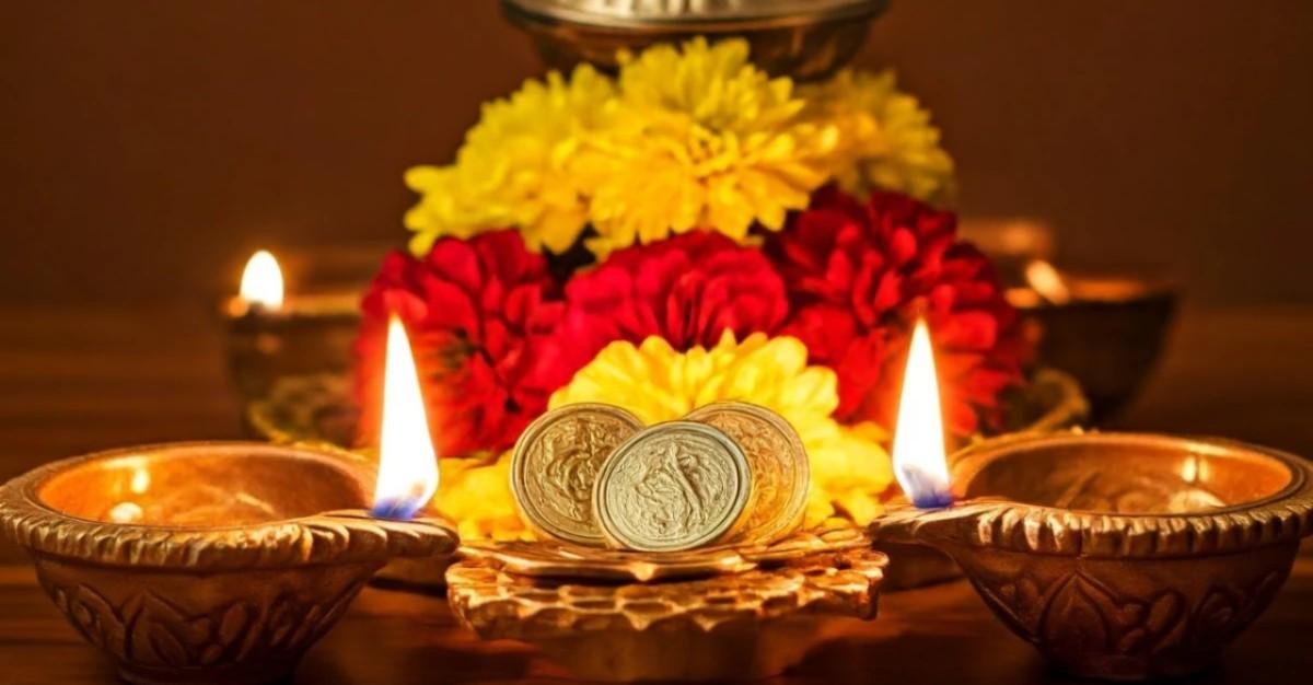 Dhanteras 2024: Celebrate Without Overspending – A Smart Finance Guide