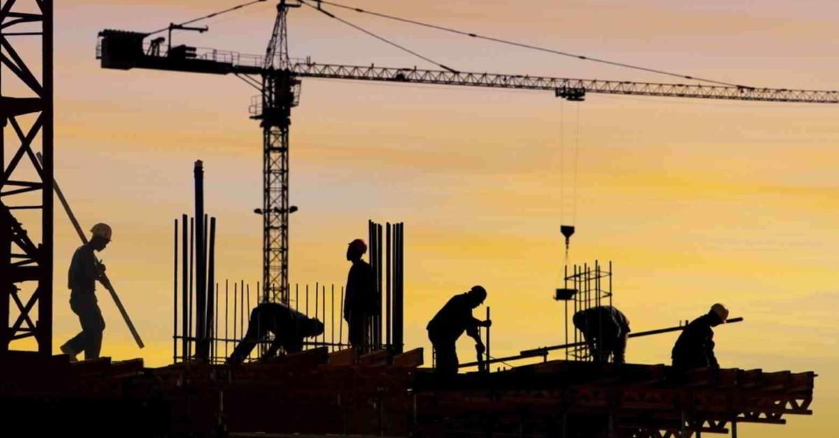 Power Sector Shake-Up! Indian Giant Bags Major Deals in Saudi & UAE!