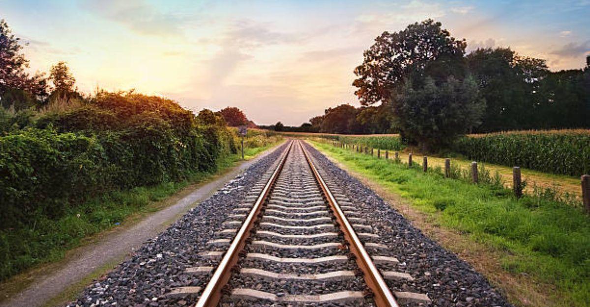 Rs 3,501.65 crore order book: Railway infrastructure company bags order valued at Rs 13,00,00,000 from Standard Engineers Ltd