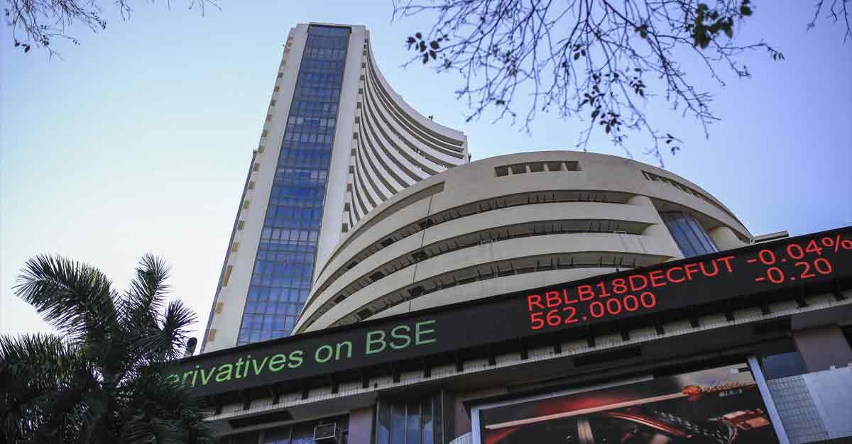 Intraday Gains Evaporate; Benchmarks Finish Lower