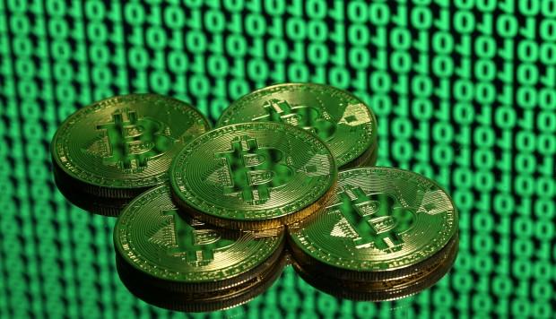 Bitcoin slips below US$6,000