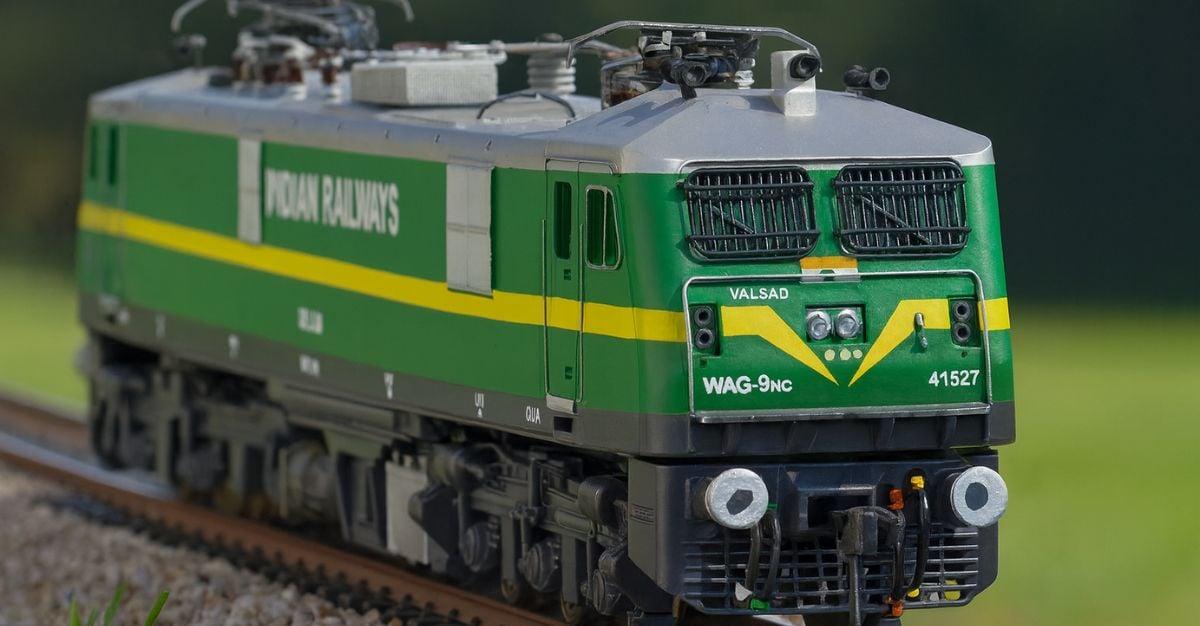 Multibagger Railway Company Secures 100 MW/400 MWh Battery Storage Projects in West Bengal; Targets Rs 1,000 Crore Order Book