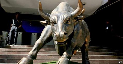 Market zooms up by 424 points