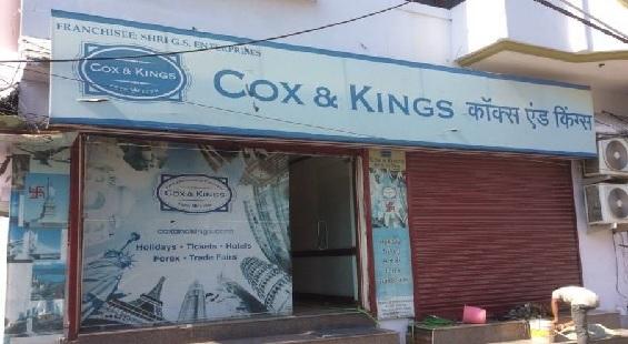 Cox & Kings hits lower circuit
