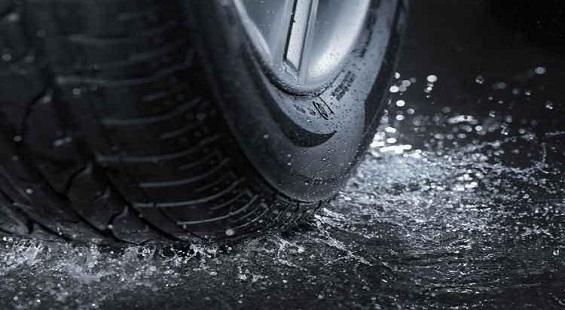 JK Tyre slips on ratings downgrade