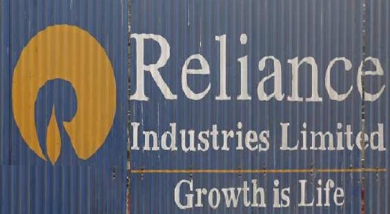 Reliance Industries: Fitch revises ratings