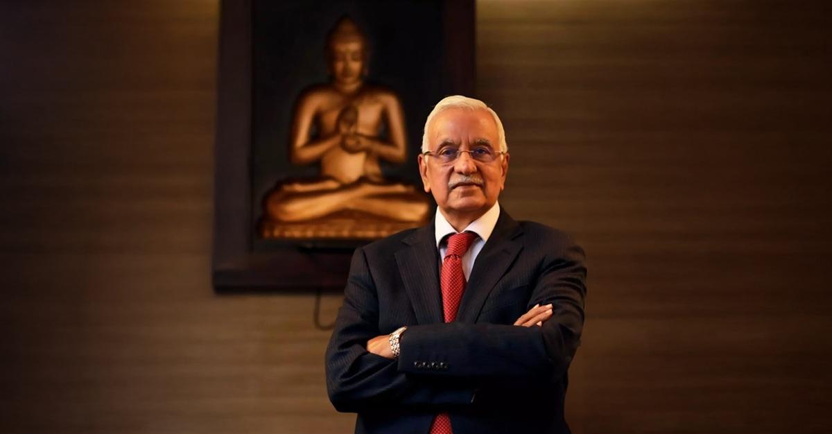 Newly Listed Brokerage Firm Reports First Earnings; Shares Rise Over 2.5%