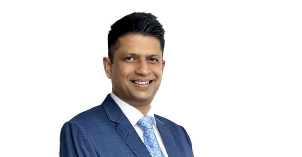 Future of Financial Services Lies in Combining AI Efficiency with Human Judgement