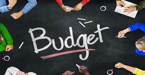 Prez praises Modi govt, budget session kicks off in Parliament