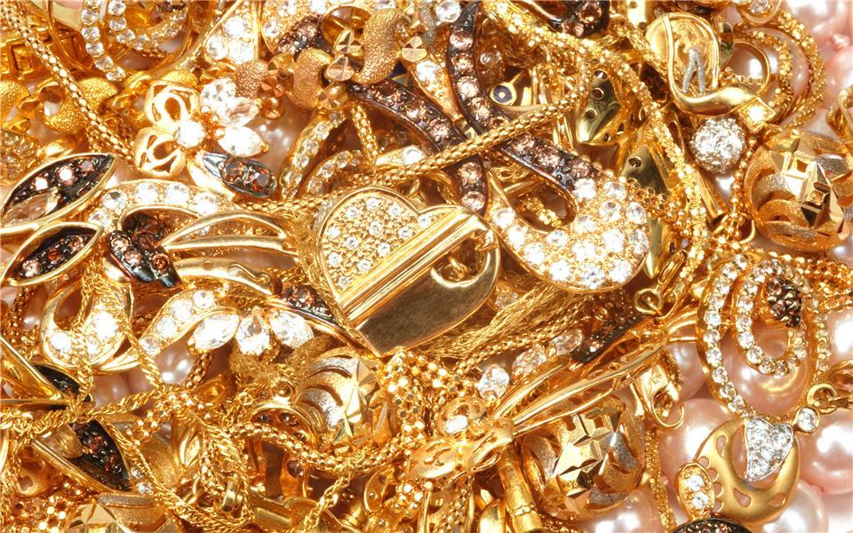 Jewellery Companies Gain On Hopes Of Rise In Sales During Festive Season