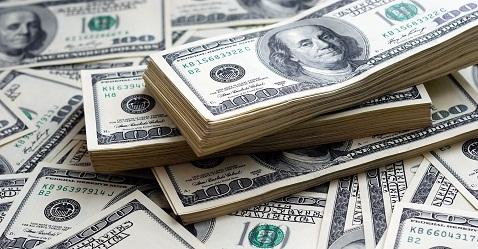 Dollar dips against major currencies