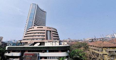 Markets consolidate ahead of Union Budget