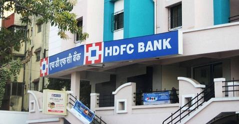 HDFC Bank cuts SB rate by 50 bps