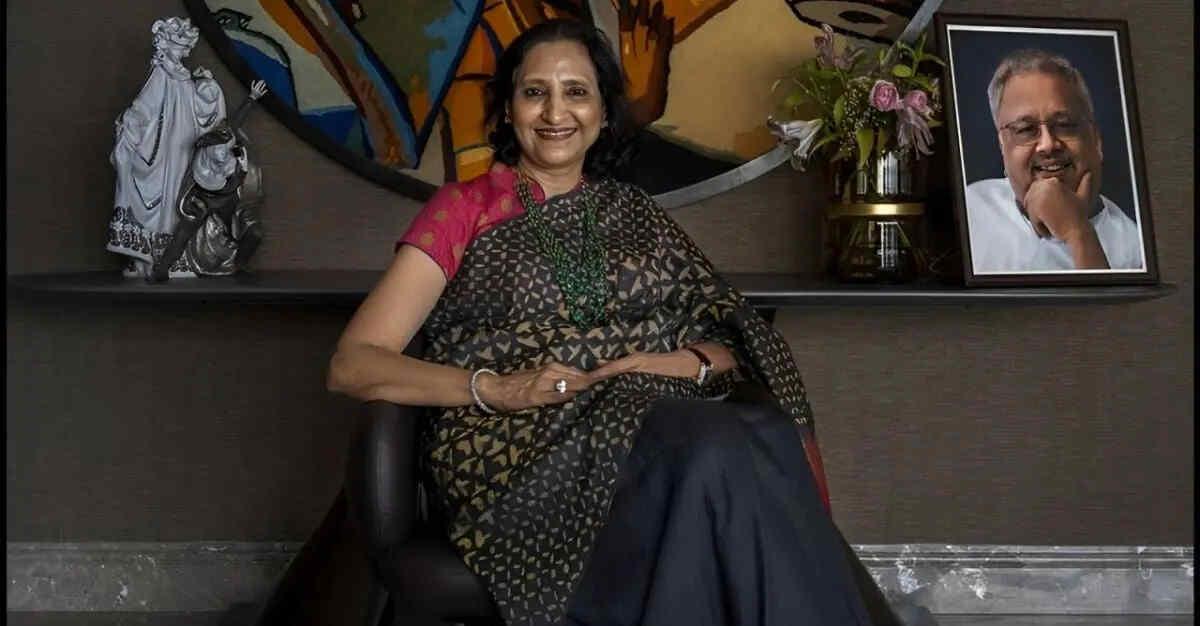 Breakout Stock to Watch: Rekha Jhunjhunwala’s Multibagger Stock Sees Cup-and-Handle Breakout; Do You Own It?